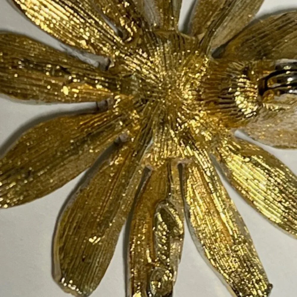 VTG Hand Painted Daisy Flower in Pot Brooch Metal Enamel Pin 1.5"x3.25" - Picture 6 of 14